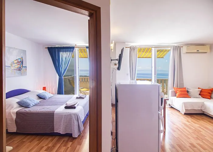 Branka * マカルスカ